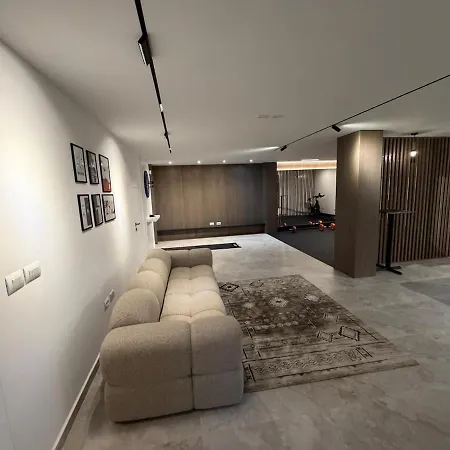 Villa Luxury Pool Paskuqan - Lakeside Tirana
