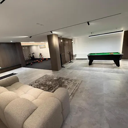 Luxury Pool Paskuqan - Lakeside * Tirana