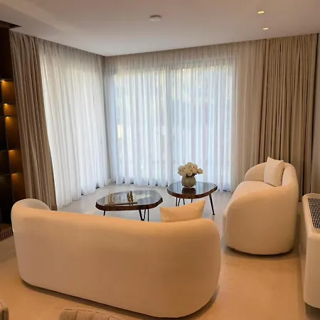 Luxury Pool Paskuqan - Lakeside